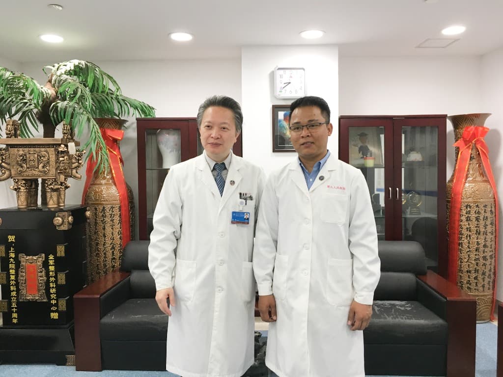 SMILE Plastic Surgery clinic
